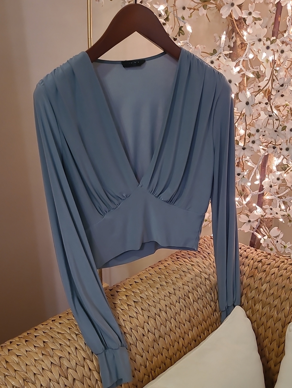 Womens Sage Green V-Neck Long Sleeve Cropped Blouse